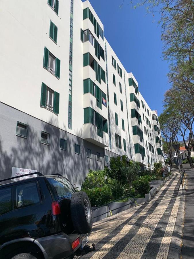Madeira, 3 Bedroom Apartment With Ocean Views In Funchal Luaran gambar
